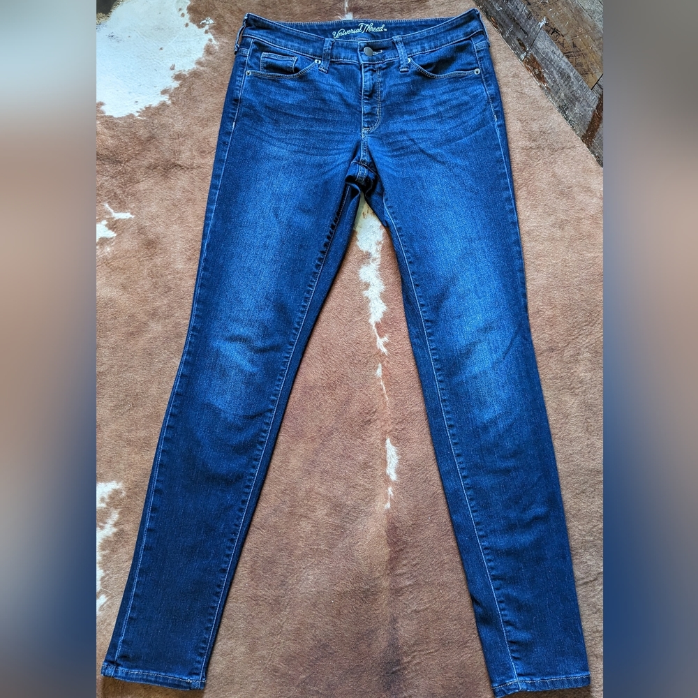 Universal Thread Mid Rise Skinny Jeans